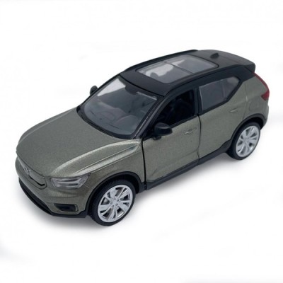 VOLVO XC40 1:31 PULLBACK