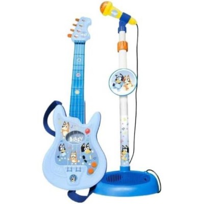 BLUEY, MICRO Y GUITARRA
