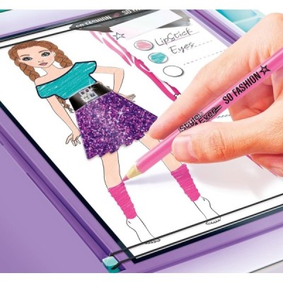 FASHION DESIGNER STUDIO