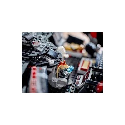 Lego 75389, Star Wars Halcón Oscuro