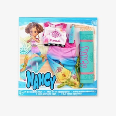 Nancy, Ropa: un día de yoga