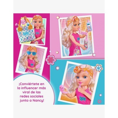 Nancy, ¿Qué Hay en mi Bolso?