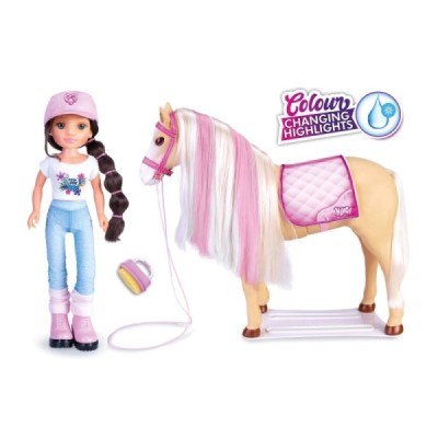 Nancy, un día con su caballo