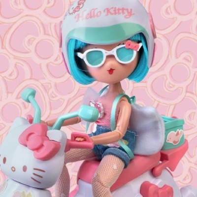 Hello Kitty. Pretty Pink Scooter