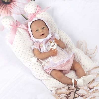 REBORN SILICONA SARA,BRAGUITAS Y CAMISA CON CAPOTA